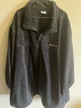 Columbia Black Quarter-Zip Lightweight Fleece Jacket